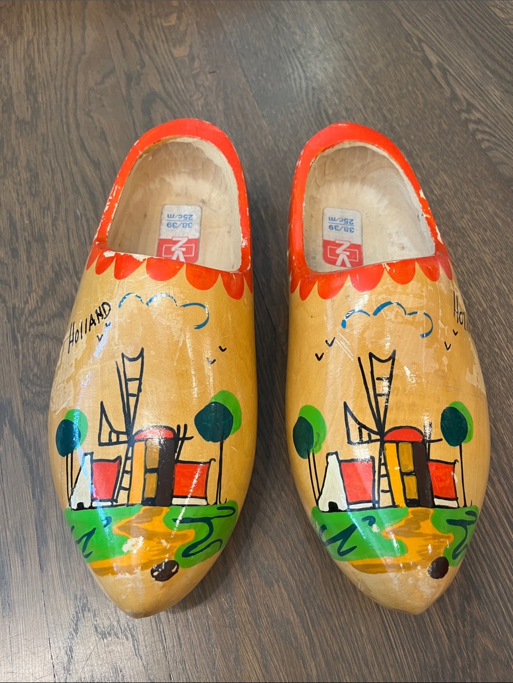 Holland Wooden Clog Shoes- Size EU 38/39